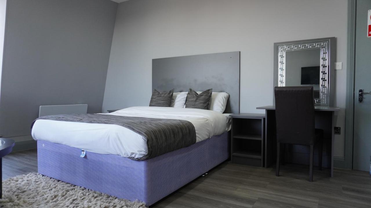 Roshni Hotel Southall Kültér fotó